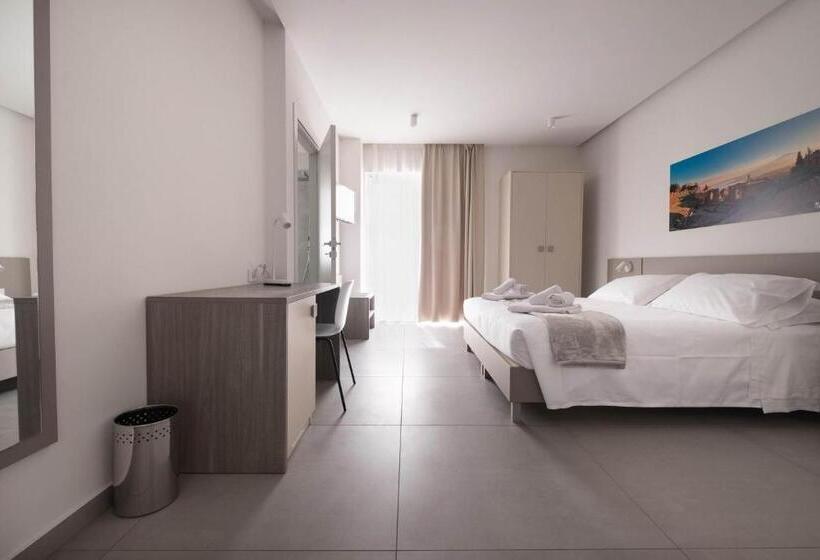 Трехместный Номер Superior, 1921