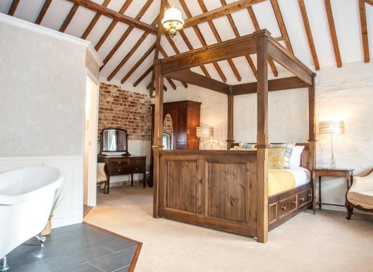 סוויטה, Caistor Hall