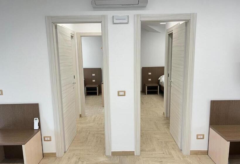 חדר משפחתי דלוקס, Dipladenia Garden Country Resort