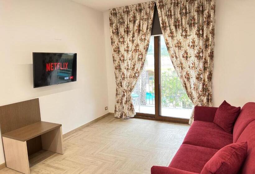 חדר משפחתי דלוקס, Dipladenia Garden Country Resort