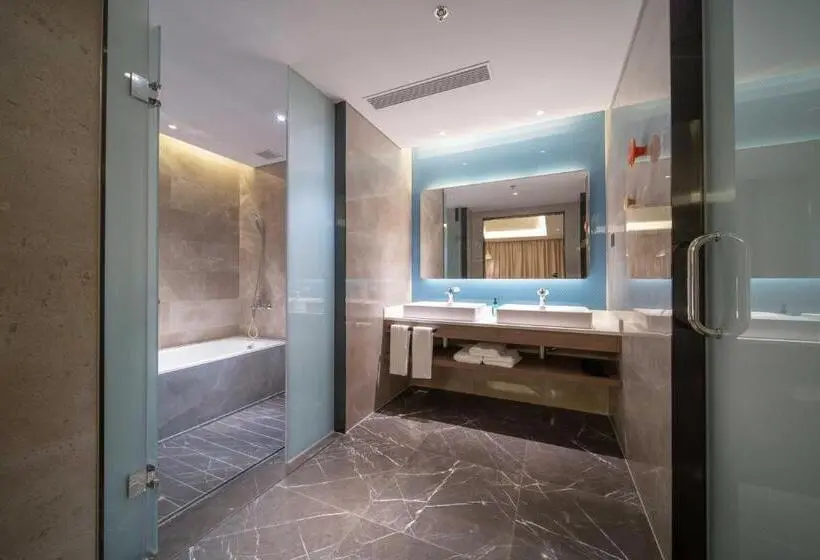 キングサイズベッドのスイートルーム, Holiday Inn Express Yixing, An Ihg