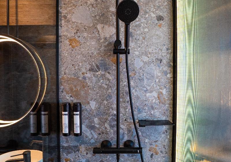 سوئیت با تخت بزرگ, Holiday Inn Resort Ho Tram Beach, An Ihg