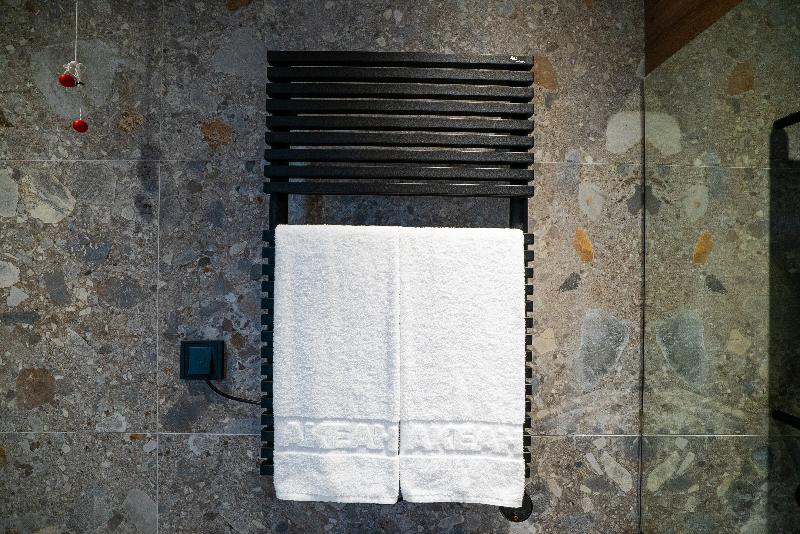 سوئیت با تخت بزرگ, Holiday Inn Resort Ho Tram Beach, An Ihg