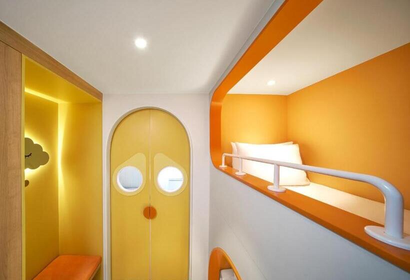 سوییت خانوادگی, Holiday Inn Resort Ho Tram Beach, An Ihg