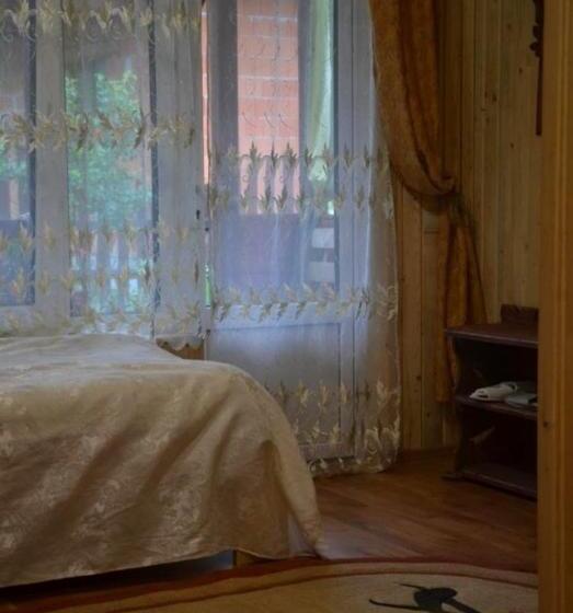 اتاق استاندارد سه نفره, садиба у сколе карпатський чан