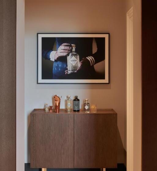 带观景的标准间, Amabilia Suites