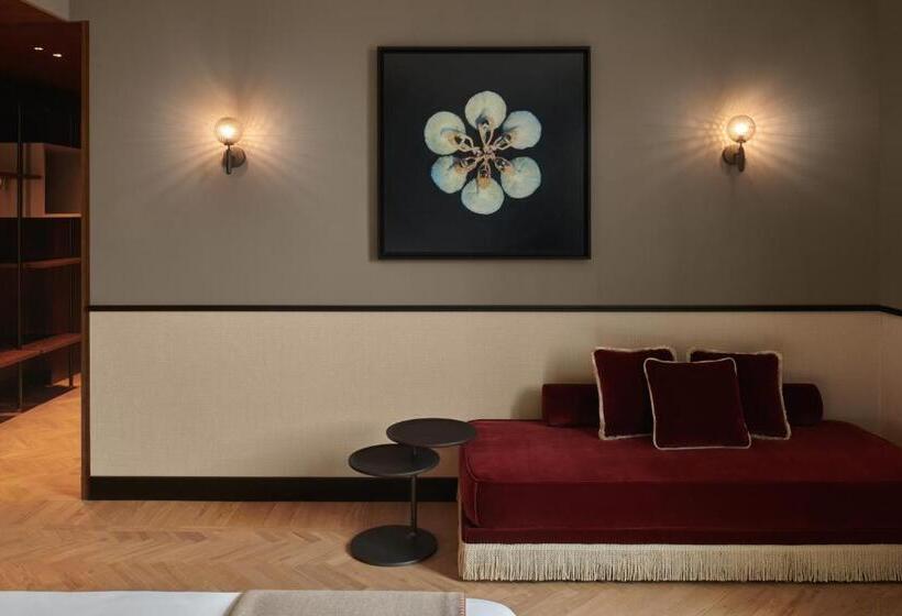 带观景的标准间, Amabilia Suites