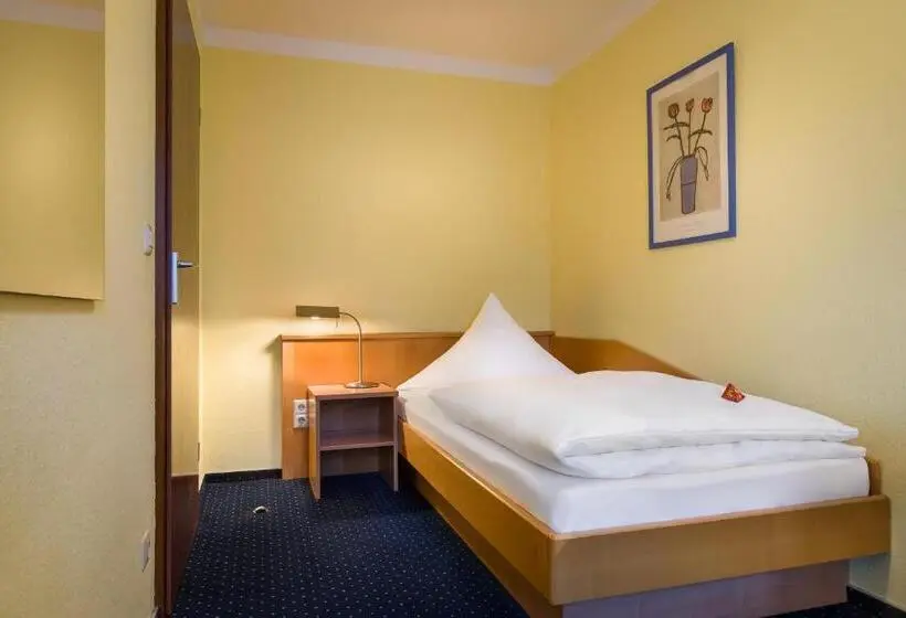 スタンダードトリプルルーム, Acora Karlsruhe Zentrum Living The City   Apartments