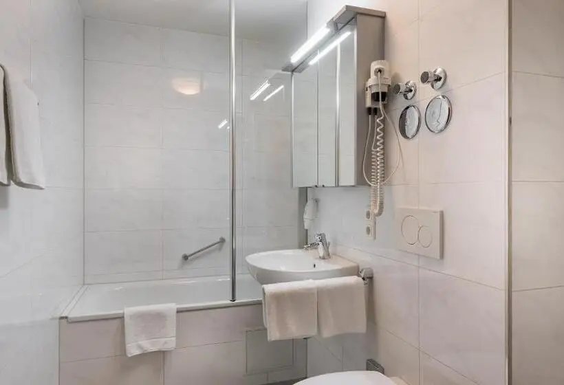 スタンダードトリプルルーム, Acora Karlsruhe Zentrum Living The City   Apartments