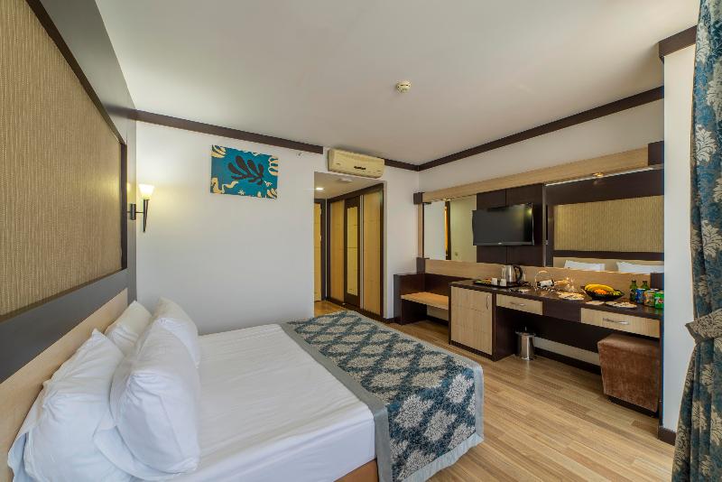 Номер Стандарт Вид на Бассейн, Amon Hotels Belek   Adult Only