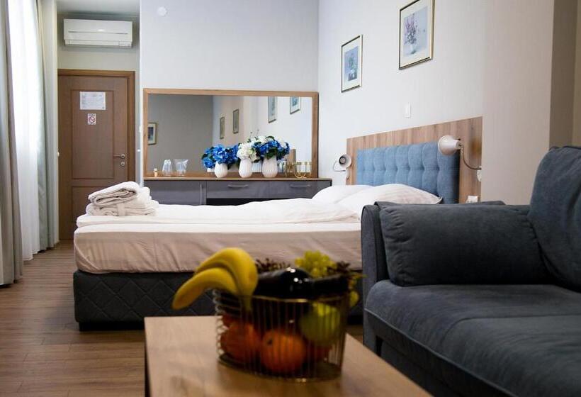 标准工作室带阳台, Aquasun Family