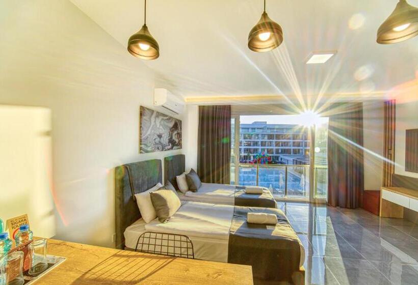 스탠다드 스튜디오 풀장 전망, Courtyard Long Beach Holiday Resort