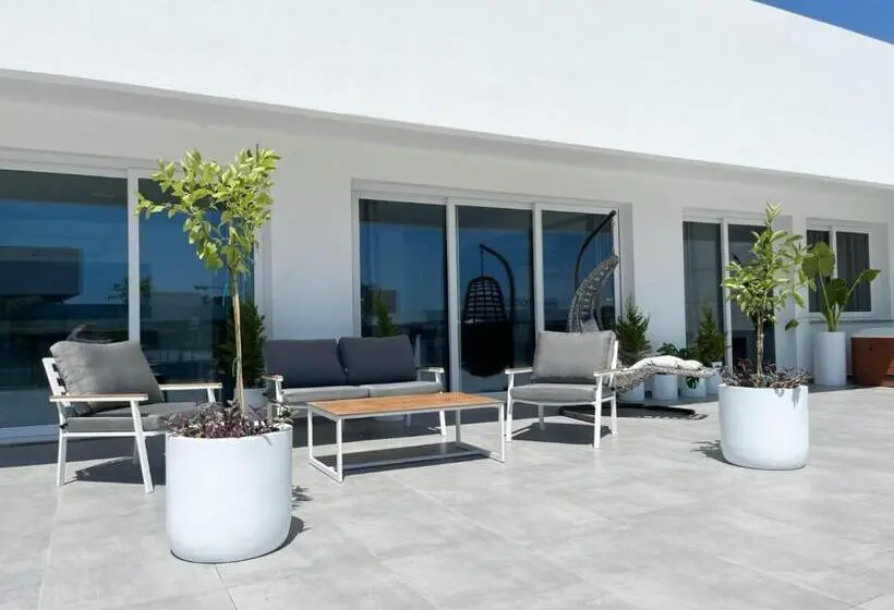 1 Bedroom Penthouse Apartment, Courtyard Long Beach Holiday Resort