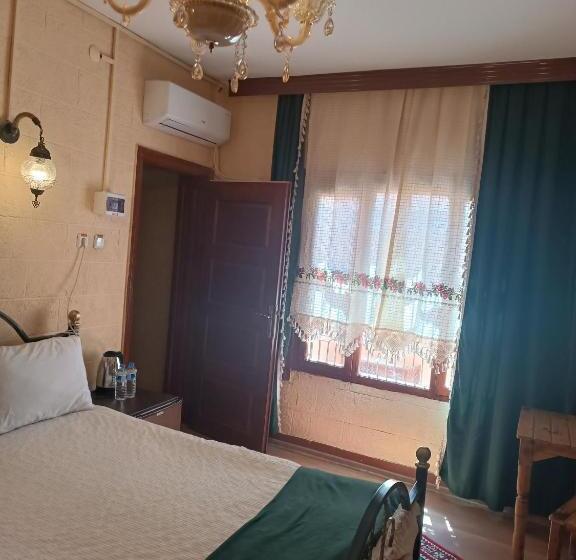 اتاق خانوادگی, şirvani Konağı