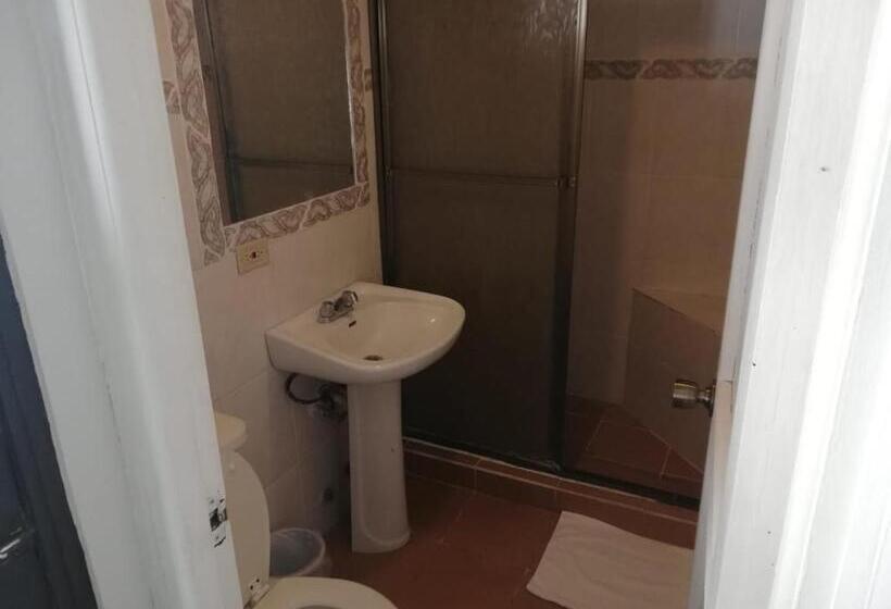 اتاق استاندارد سه نفره, La Casa De Doña Cata