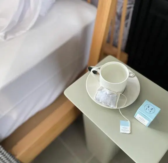 Habitació Triple Economy, Luff Suites
