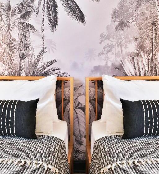 سوئیت با بالکن, Luff Suites