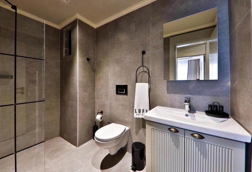 سوئیت با بالکن, Luff Suites