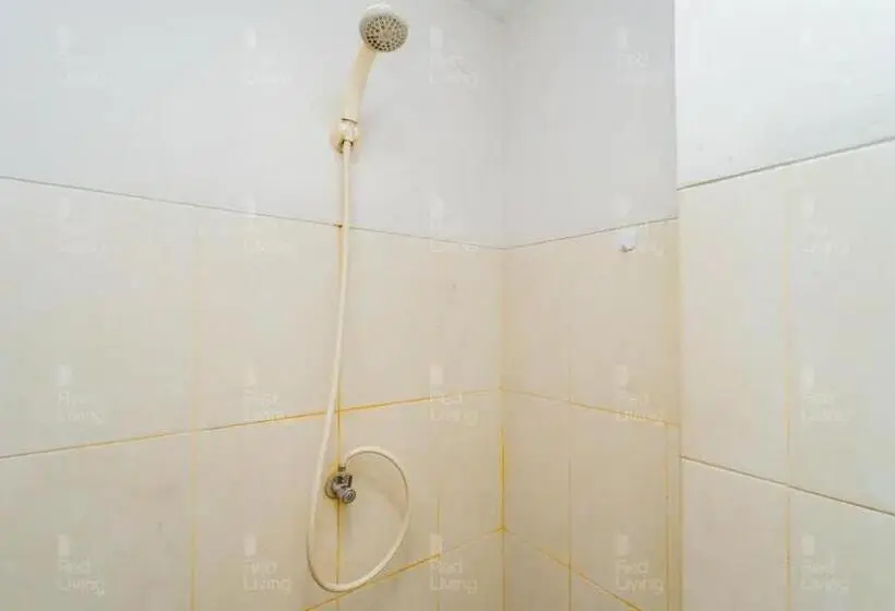 スタンダードルーム, Redliving Apartemen Green Lake View Ciputat Farida Property Tower E