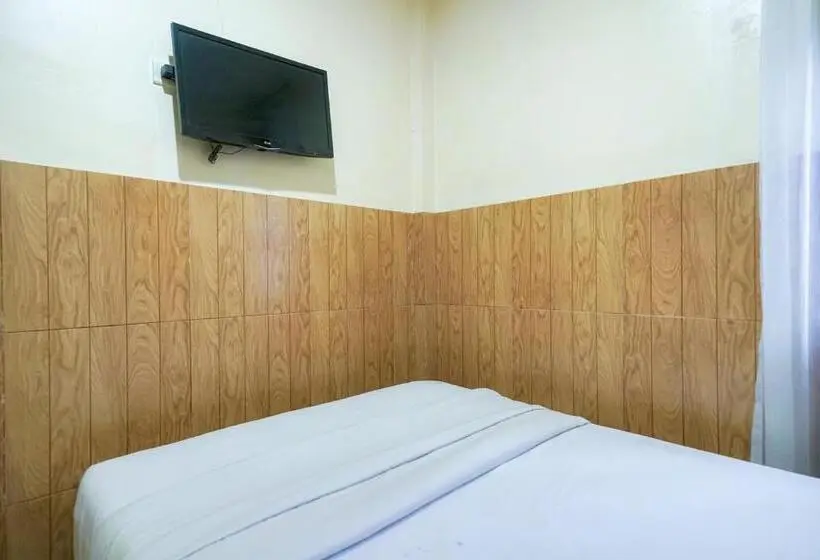シングルデラックスルーム, Urbanview Hotel 58 Bintaro By Reddoorz