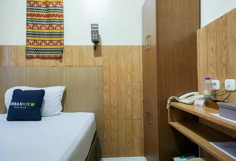 シングルデラックスルーム, Urbanview Hotel 58 Bintaro By Reddoorz