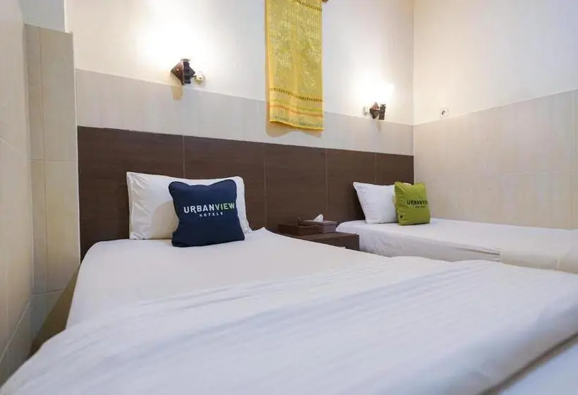 デラックスルーム, Urbanview Hotel 58 Bintaro By Reddoorz
