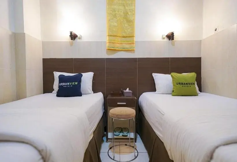 デラックスルーム, Urbanview Hotel 58 Bintaro By Reddoorz