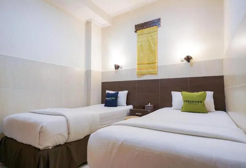 デラックスルーム, Urbanview Hotel 58 Bintaro By Reddoorz