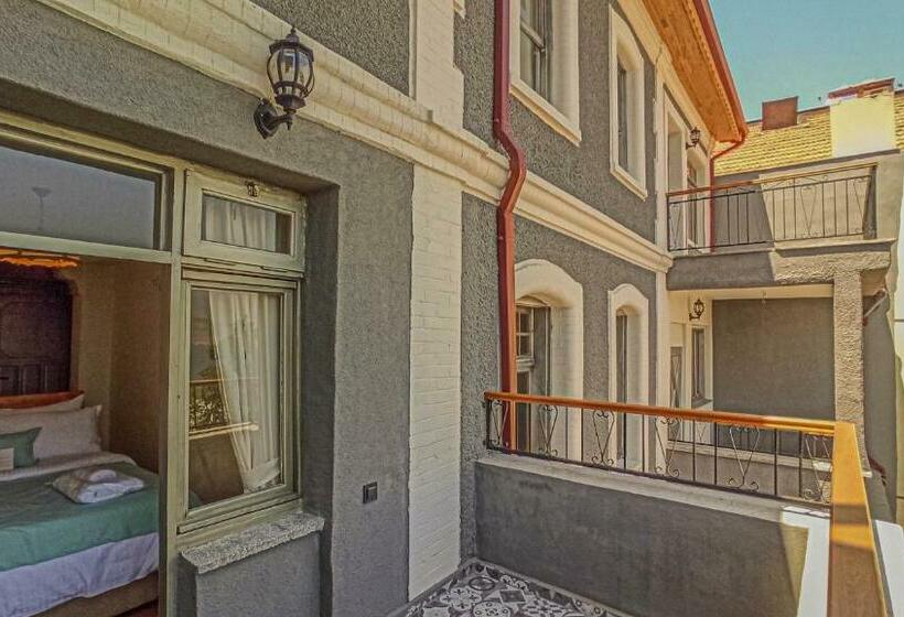 海景标准间带阳台, Variante