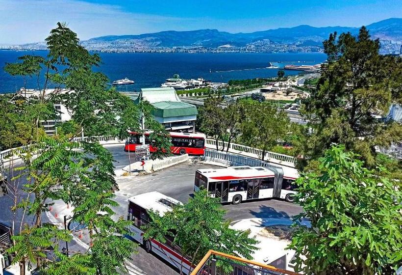 オーシャンビュースタンダードルームバルコニー付き, Variante