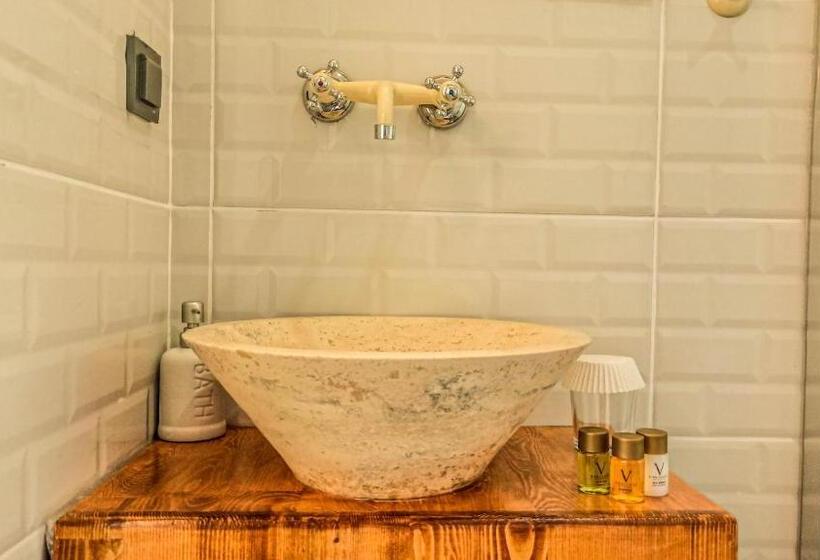 豪华海景房带阳台, Variante