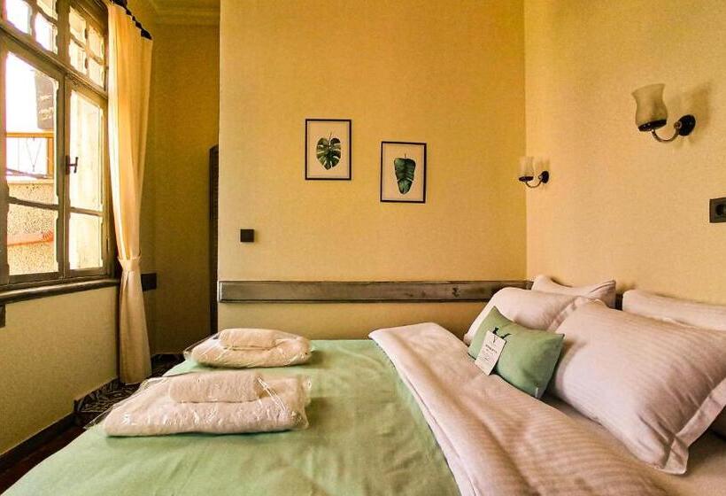 带海景的豪华间, Variante