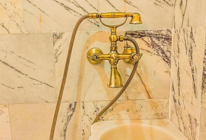 オーシャンビューデラックススイート, Variante