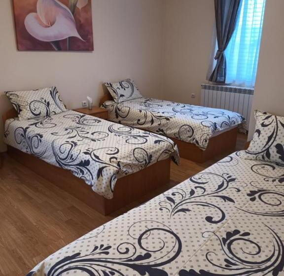 标准三人间, Guest Rooms Bansko