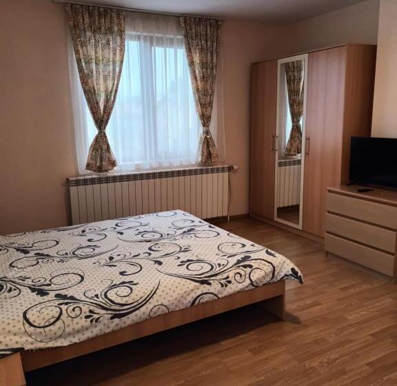 Quarto Familiar, Guest Rooms Bansko