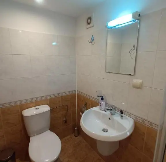 اتاق استاندارد چهار تخته, Guest Rooms Bansko