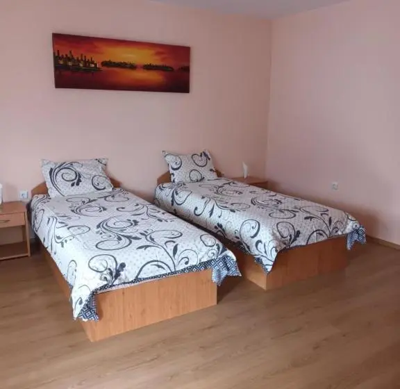 اتاق استاندارد چهار تخته, Guest Rooms Bansko