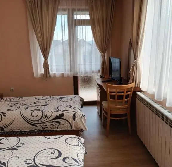 اتاق استاندارد چهار تخته, Guest Rooms Bansko