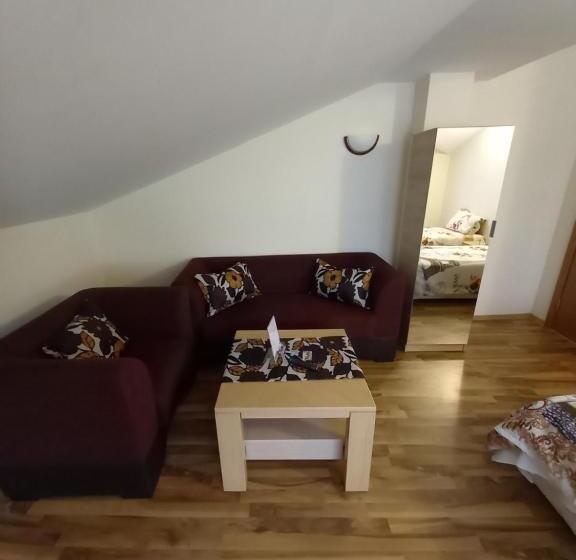 Номер Стандарт с Балконом, Guest Rooms Bansko