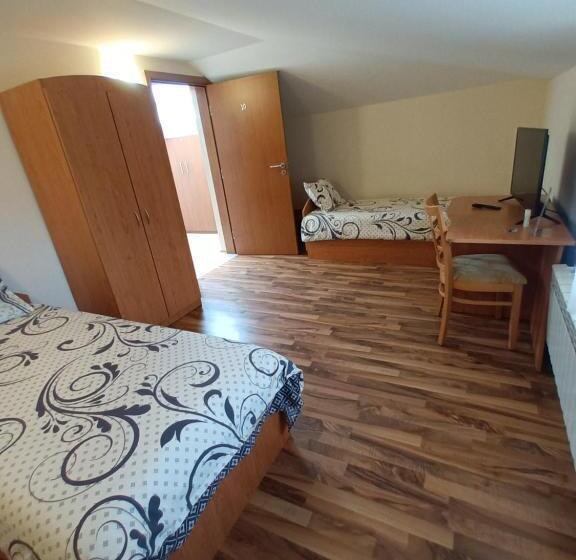 带共用浴室的标准房间, Guest Rooms Bansko