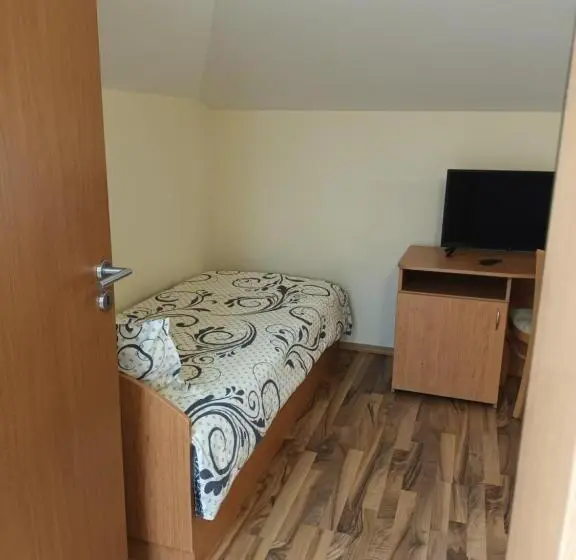 اتاق استاندارد با سرویس بهداشتی مشترک, Guest Rooms Bansko