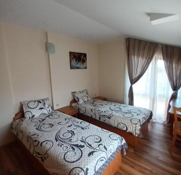 Quarto Estandar com Sacada, Guest Rooms Bansko