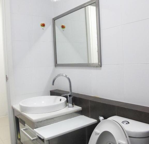 Standard room with outdoor bath, Sleepy And Homey Don Mueang Airport Hostel