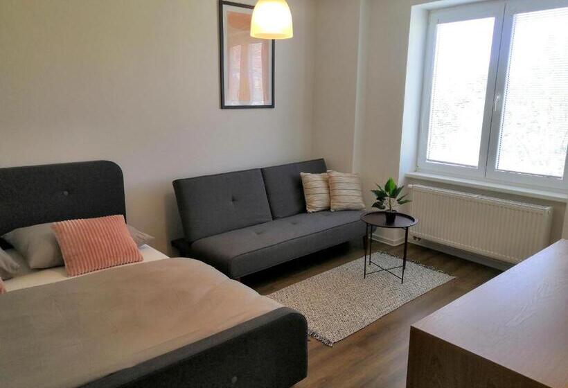 سوییت خانوادگی, Symple Apartments