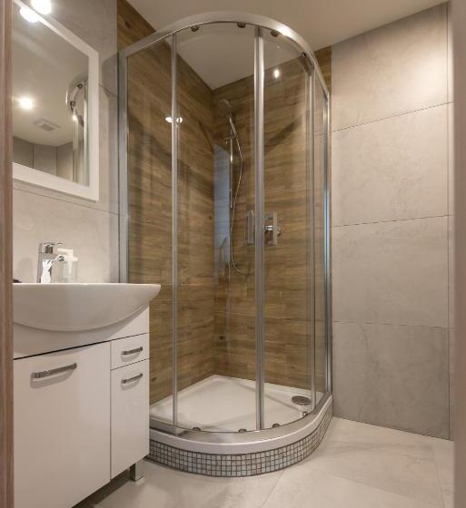 آپارتمان 1 خوابه با بالکن, Symple Apartments