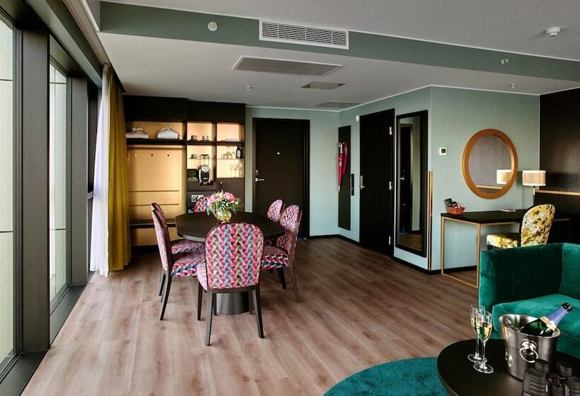 سوییت جونیور, Thon Hotel Svolvær