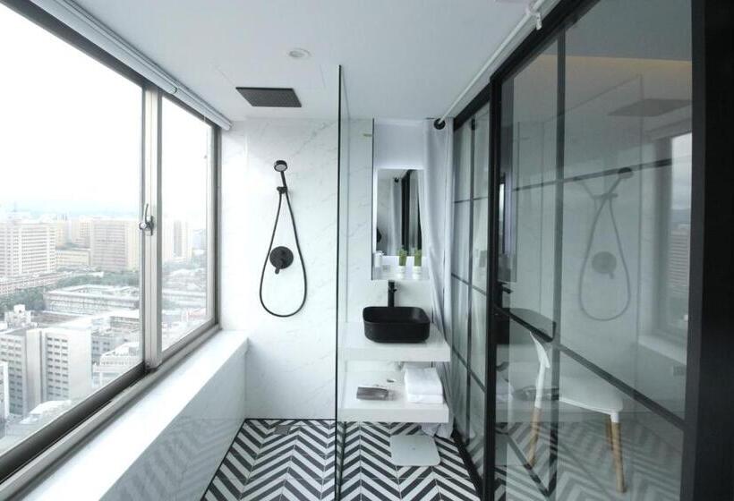 اتاق لوکس با وان آب گرم, 小所在 Urban Abode 所在行旅