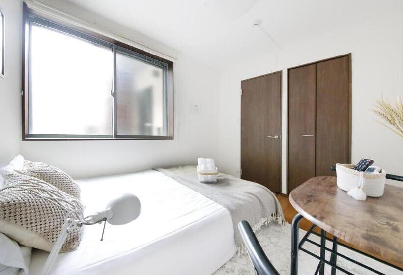 Standart Oda, アリア曳舟