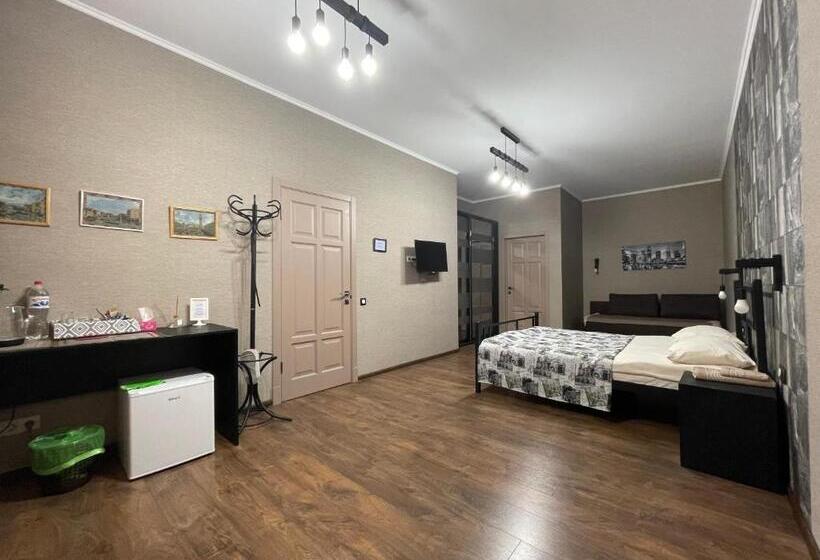 סוויטה משפחתית, Chayka Home