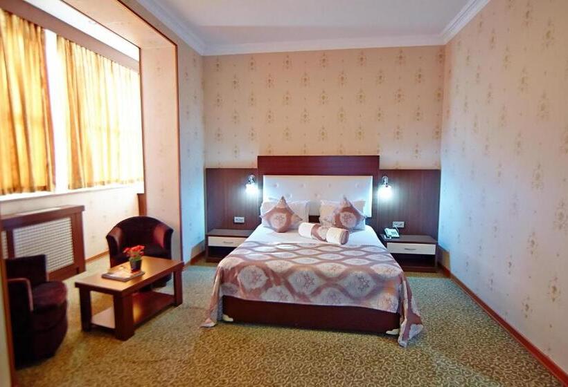 اتاق استاندارد یک نفره, Grand Nakhchivan